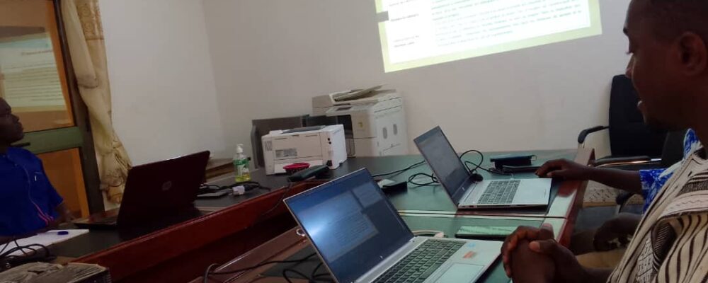 ATELIER DE FORMATION SUR L’UTILISATION DU MANUEL ET DU LOGICIEL DE SUIVI-ÉVALUATION PMVEC