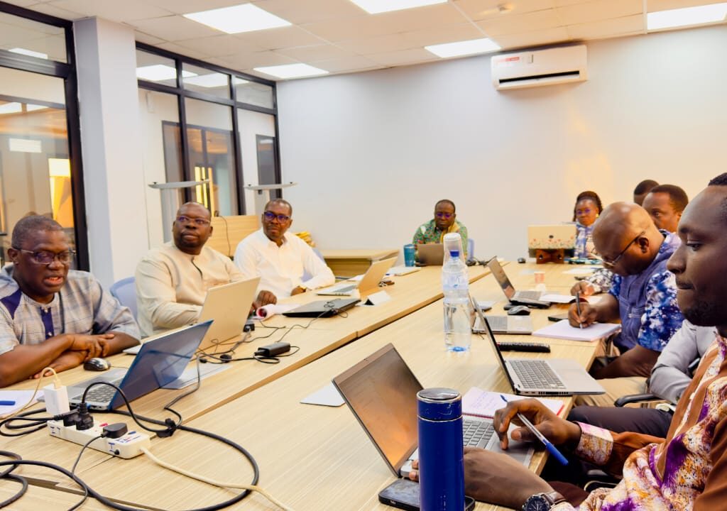 987b5b3a-e461-46f2-a315-501039701618