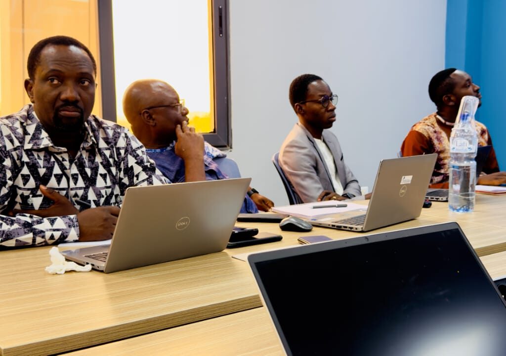 d7ee354f-04aa-4b81-ac82-2e9213cb0700